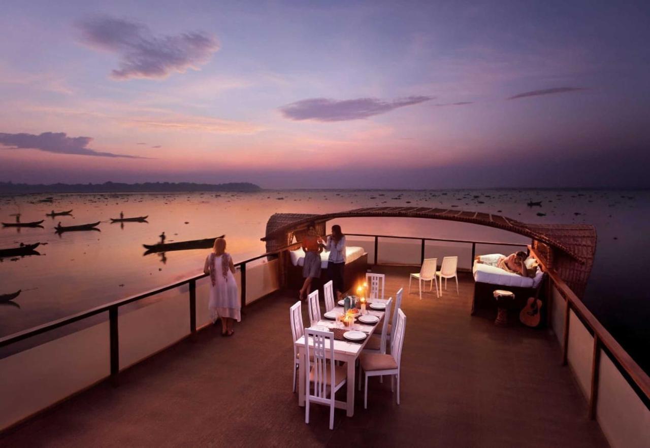 Hotel Cosy Premium Houseboats Alappuzha Exterior foto