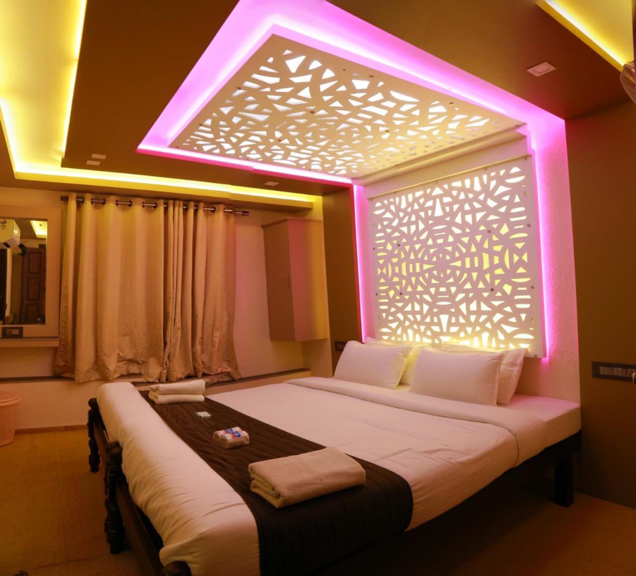 Hotel Cosy Premium Houseboats Alappuzha Exterior foto