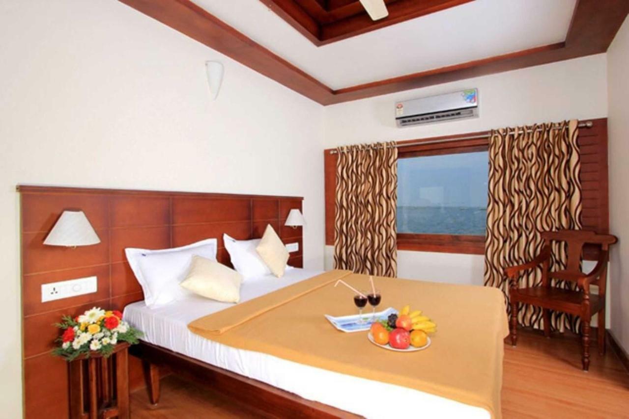 Hotel Cosy Premium Houseboats Alappuzha Exterior foto