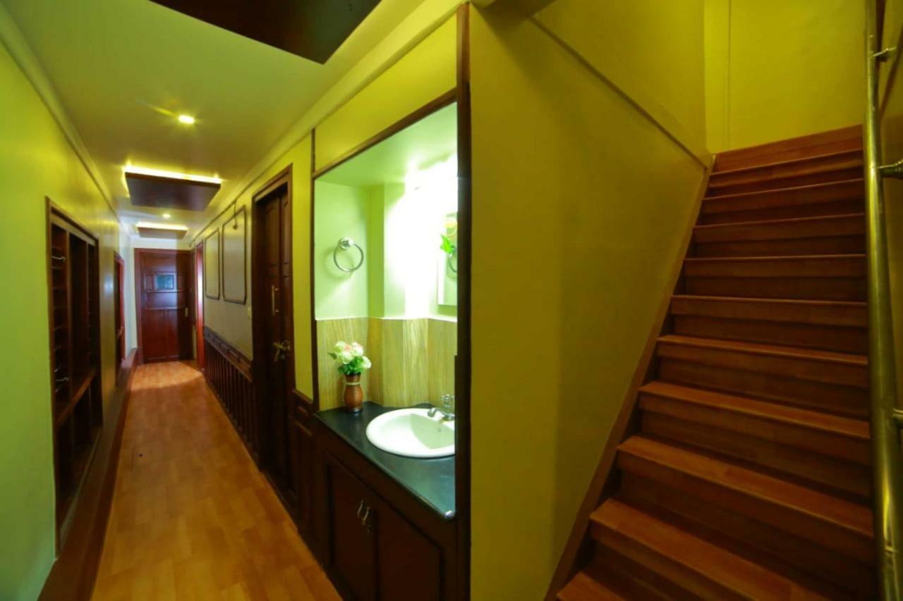 Hotel Cosy Premium Houseboats Alappuzha Exterior foto